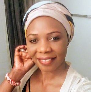 Meet your Posher, Flora